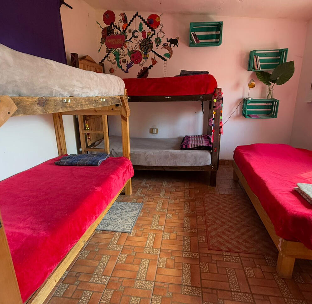 Habitación con literas del hostal Histórika